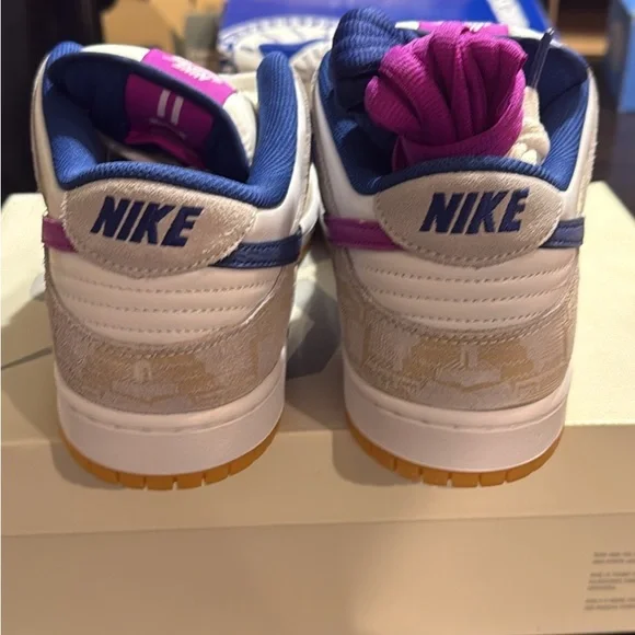 Brand new Nike SB Dunk Low PRM Platinum size 12 men